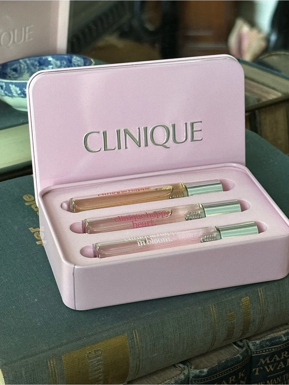 Clinique Pale Pink Travel Rollerball Fragrance Trio